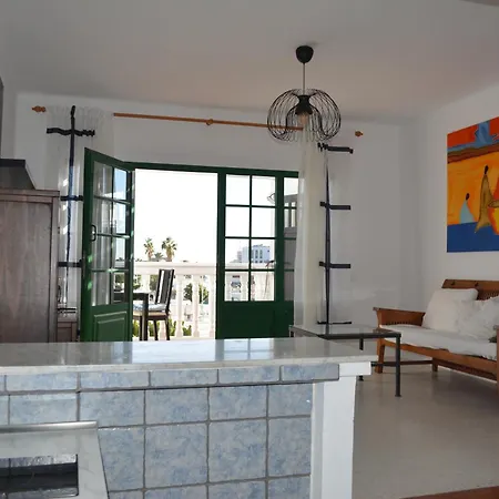 Oasis Playa Chica Con Terraza A 100m Del Mar Appartamento